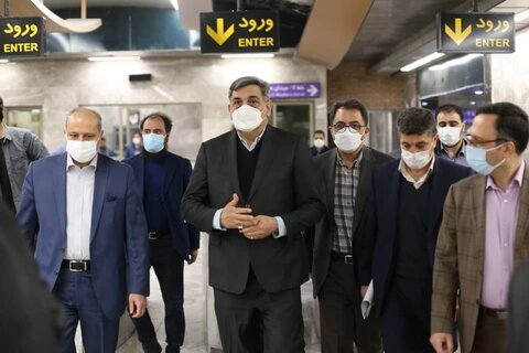 آیین افتتاح ایستگاه‌های متروی قیام و دولاب در تهران