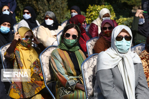 کاشت نهال صلح  از سوی ظریف و حناچی