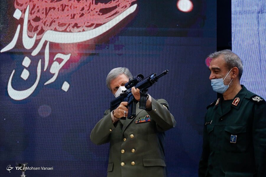 کمان‌های بومی در دست تفنگداران ایرانی | با انواع سلاح‌های انفرادی ساخت ایران آشنا شوید