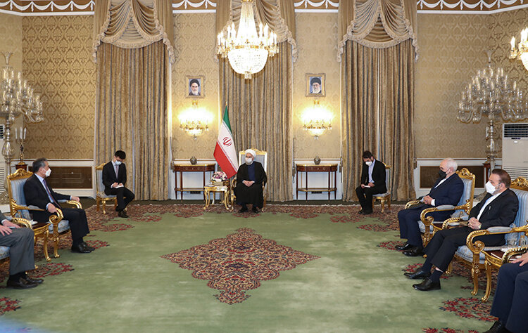 تصاویر | وزیر خارجه چین با روحانی دیدار کرد