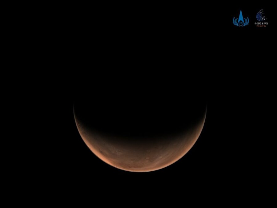 عکس‌های جدید سفینه فضایی چینی تیان‌ون-۱ از هلال مریخ