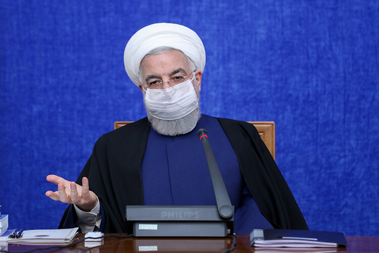 عکس | سخنرانی روحانی در اجلاس سران دی 8