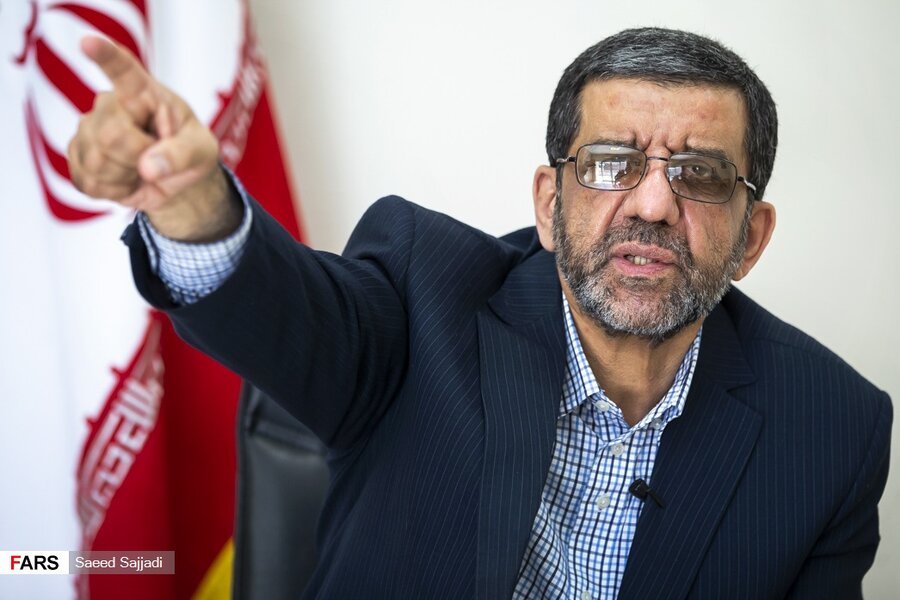 ضرغامی: در یکسال گذشته با احمدی نژاد دیدار نداشتم | درباره کروبی و موسوی منصفانه حرف می زنم