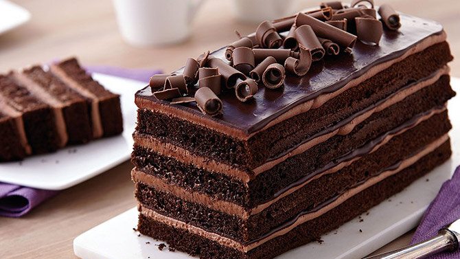 طرز تهیه کیک شکلاتی تابه‌ای خوشمزه بدون فر