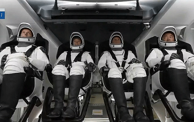 فضانوردان