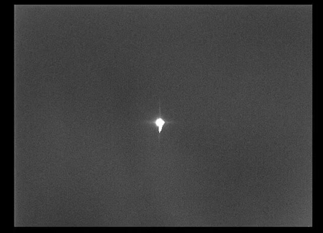 نخستین تصویر از موشک چینی که در حال نزدیک شدن به زمین است