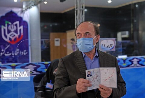 معروف‌ترین چهره‌هایی که برای انتخابات ریاست جمهوری ثبت نام کردند