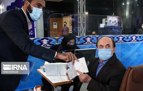 معروف‌ترین چهره‌هایی که برای انتخابات ریاست جمهوری ثبت نام کردند