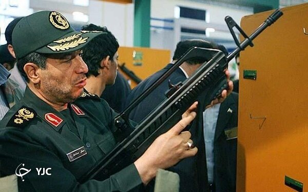 عکس‌ | معروف‌ترین تفنگ‌های ایرانی | این اسلحه‌ها قاتل متجاوزان خارجی هستند |  تفاوت امروز با تفنگ‌های ایران در دوران پیش از انقلاب چیست؟