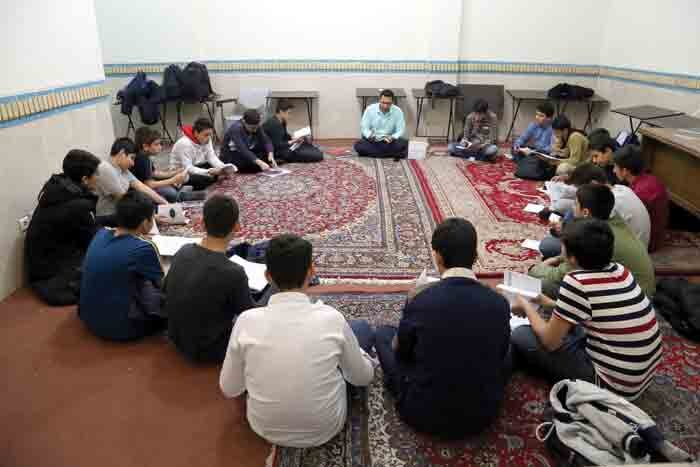 مسجد حمزه سیدالشهدا(ع) پناهگاه نیازمندان