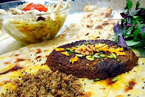 طرز تهیه‌ بریانی | نکته‌های کلیدی پخت غذای محلی اصفهان