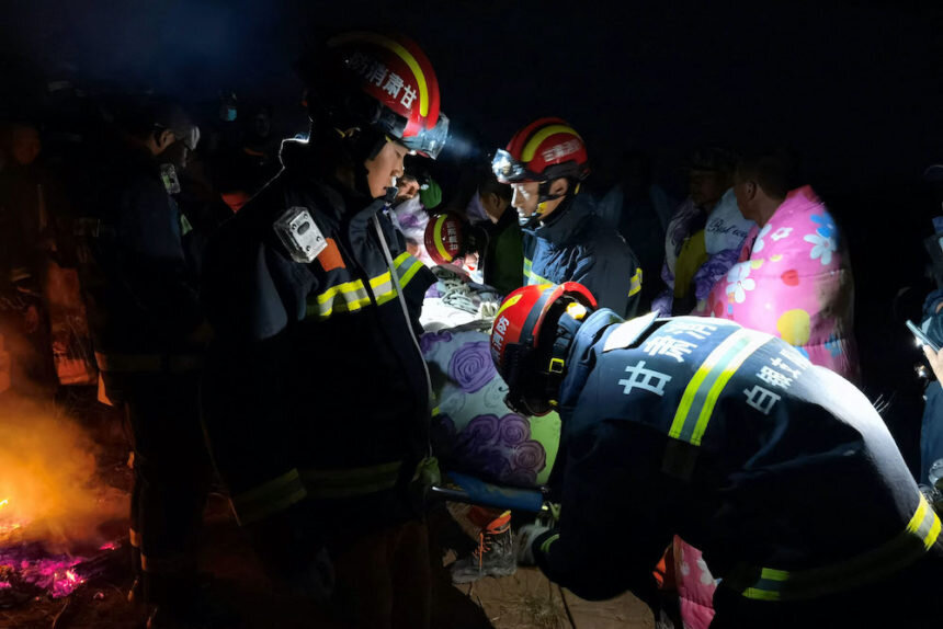 عمليات امداد و نجات در كوهستان گانسو