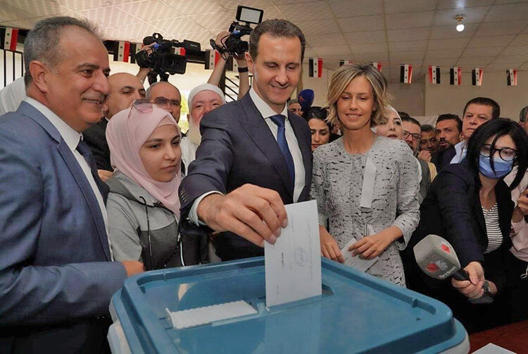 تصاویر | رای دادن بشار اسد و همسرش اسما در انتخابات ریاست جمهوری سوریه