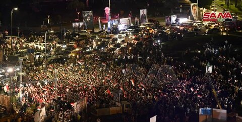 پایکوبی مردم سوریه با اعلام پیروزی بشار اسد