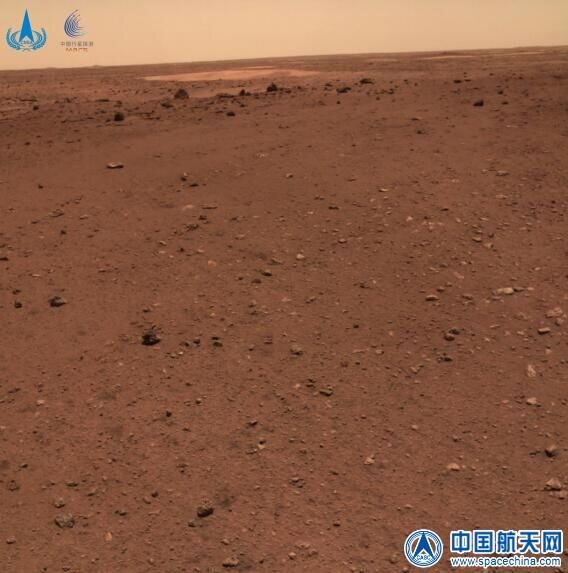 ۴ تصویر جالب سفینه چینی از مریخ 