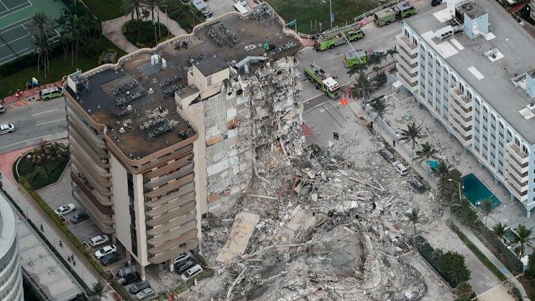 عکس | سقوط ساختمان در آمریکا، دهها نفر مفقود شده اند