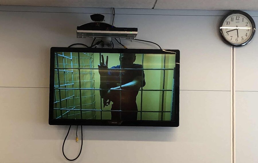 تأثیرگذارترین عکس‌های هفته | از سرک کشیدن فیل به خانه‌ای در تایلند تا اعتراضات در کرانه باختری