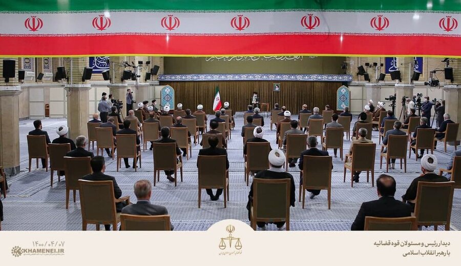 رهبر انقلاب