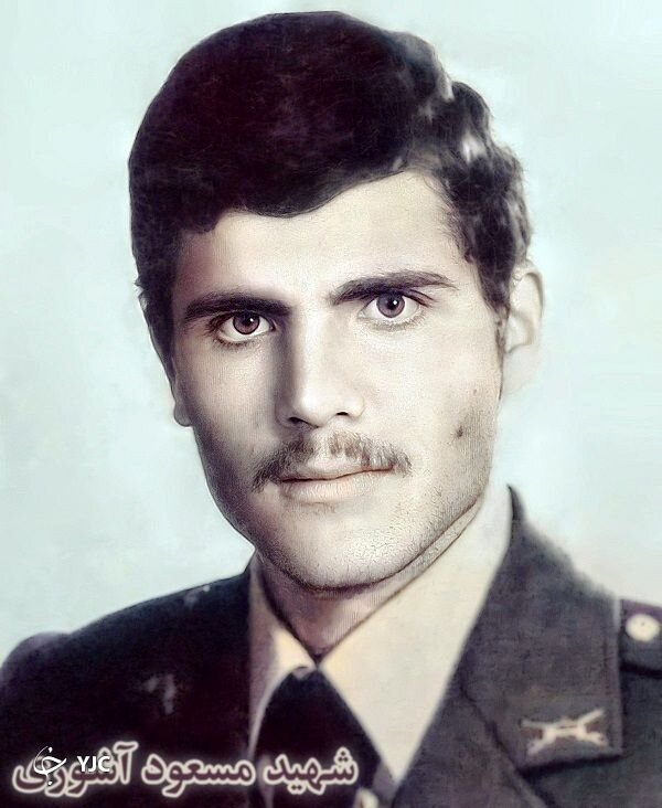 رهبر انقلاب وصیت‌نامه کدام شهید را در نماز جمعه قرائت کردند؟&nbsp;&nbsp;|  افسری که عکس شاه را به زیر کشید و از اعدام رهایی یافت 