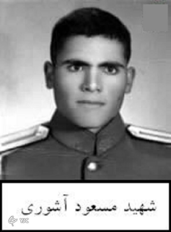 رهبر انقلاب وصیت‌نامه کدام شهید را در نماز جمعه قرائت کردند؟&nbsp;&nbsp;|  افسری که عکس شاه را به زیر کشید و از اعدام رهایی یافت 