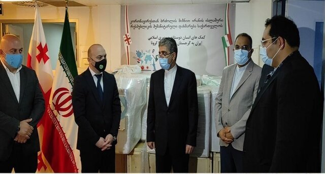 تحویل کمک‌های بشردوستانه ایران به گرجستان