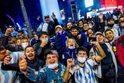 تصاویر | پایان حسرت ۲۸ ساله با قهرمانی در کوپا آمریکا | آرژانتینی‌ها با مارادونا به خیابان ریختند