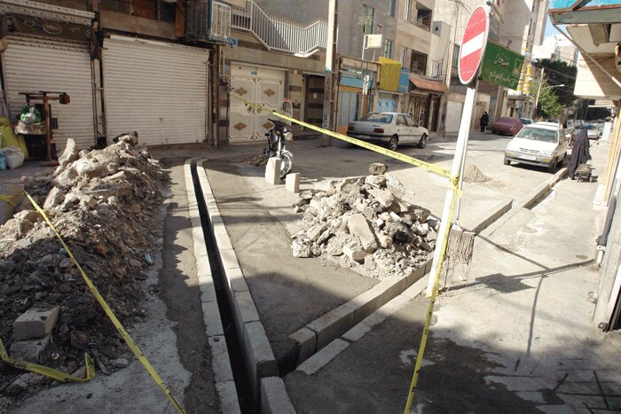 بهسازی کوچه‌های باریک منطقه 17 در قالب پروژه‌های خردمقیاس | چشم بسته قدم بردار!