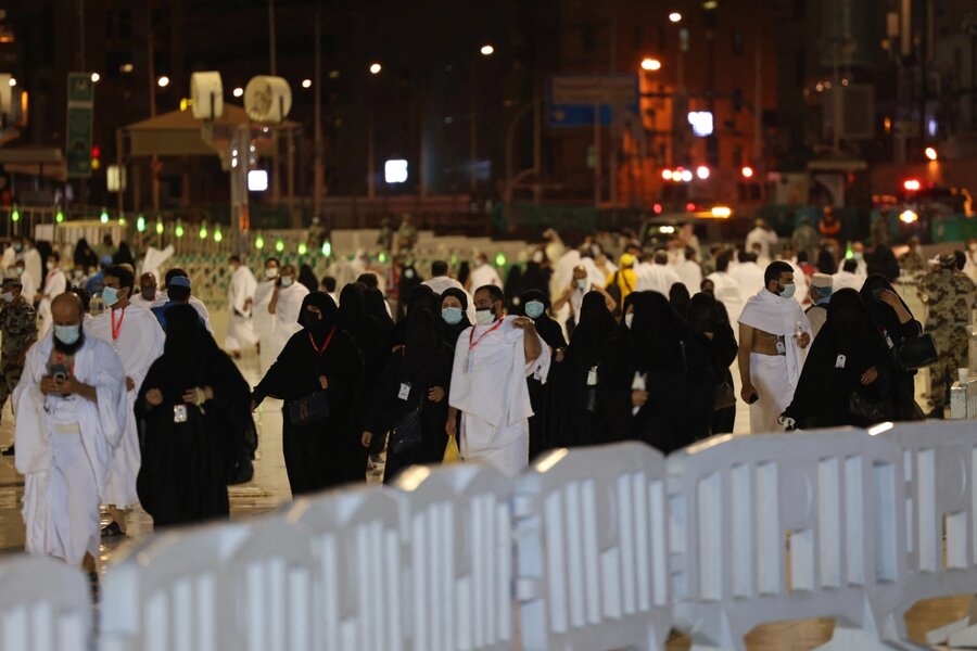 حاجیان امسال فقط از میان زائران سعودی در مراسم حج 2021 شرکت کرده‌اند.