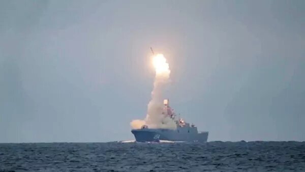 عکس | روسیه موشک مافوق صوت جدیدش را  آزمایش کرد | قاتل ناوهای هواپیمابر 