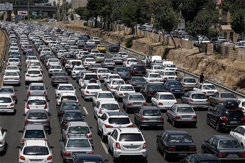 ترافیک سنگین در آزادراه قم ـ تهران | این محور شمالی هم تراقیک نیمه‌سنگین دارد