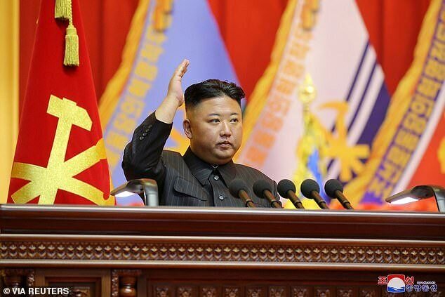 تصاویر |  لاغری عجیب رهبر کره شمالی خبرساز شد 