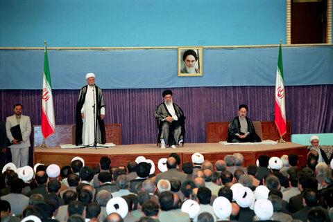 مراسم تنفیذ حکم ریاست جمهوری سید محمد خاتمی در سال 76