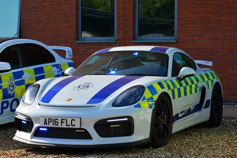تصاویر | سریع‌ترین خودروهای پلیس در جهان را بشناسید