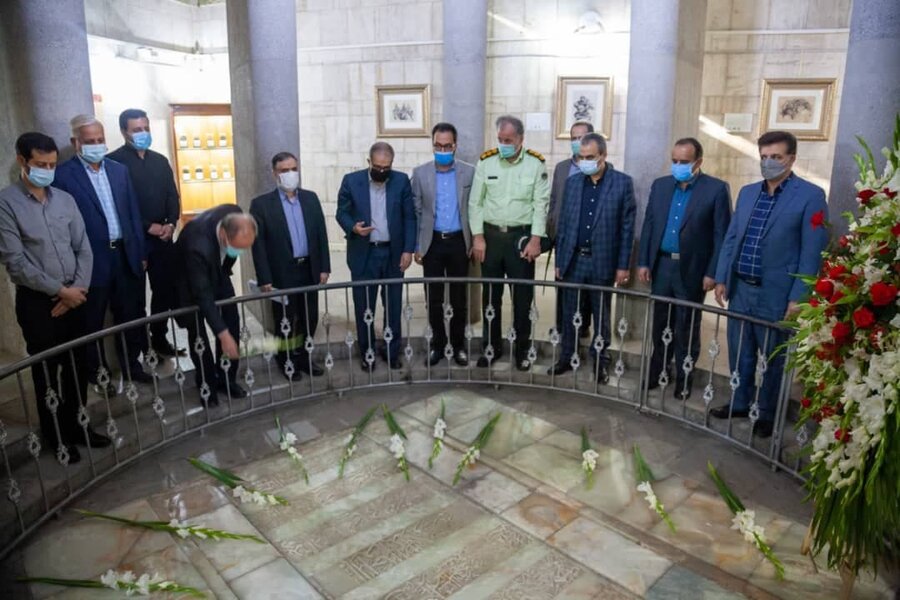 مراسم بزرگداشت بوعلی سینا در همدان