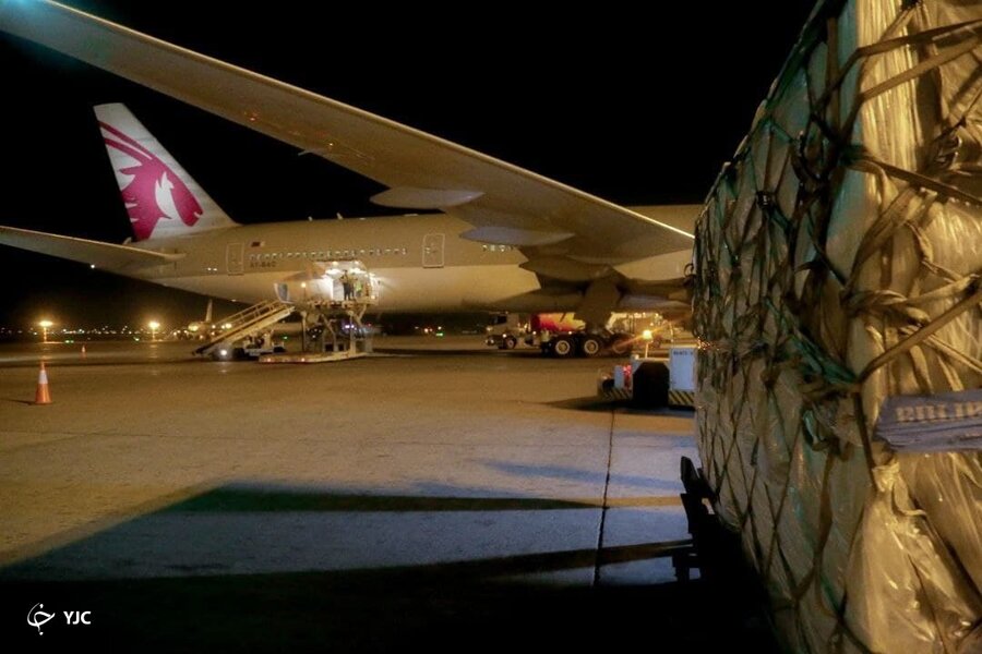 تصاویر | چهل و دومین محموله واکسن کرونا وارد کشور شد