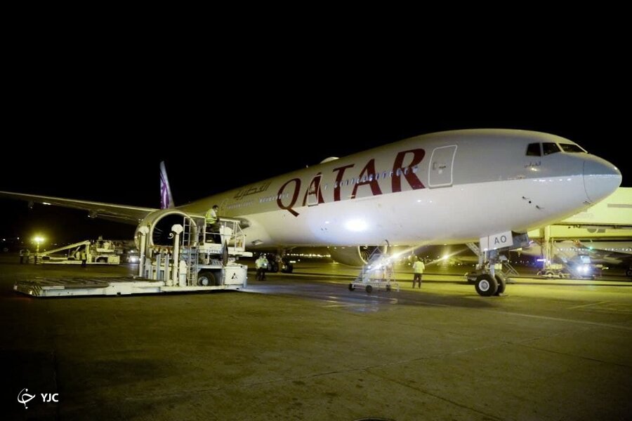 تصاویر | چهل و دومین محموله واکسن کرونا وارد کشور شد