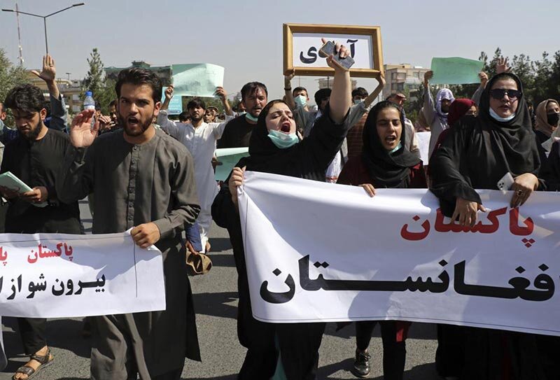 اعتراض افغان‌ها به حمايت پاكستان از طالبان