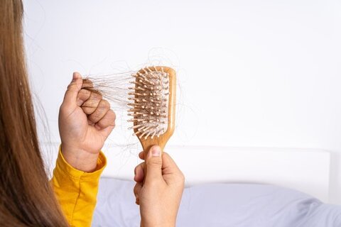 این ۲ ویتامین‌ ریزش مو را قطع و موهایتان را تقویت می‌کند