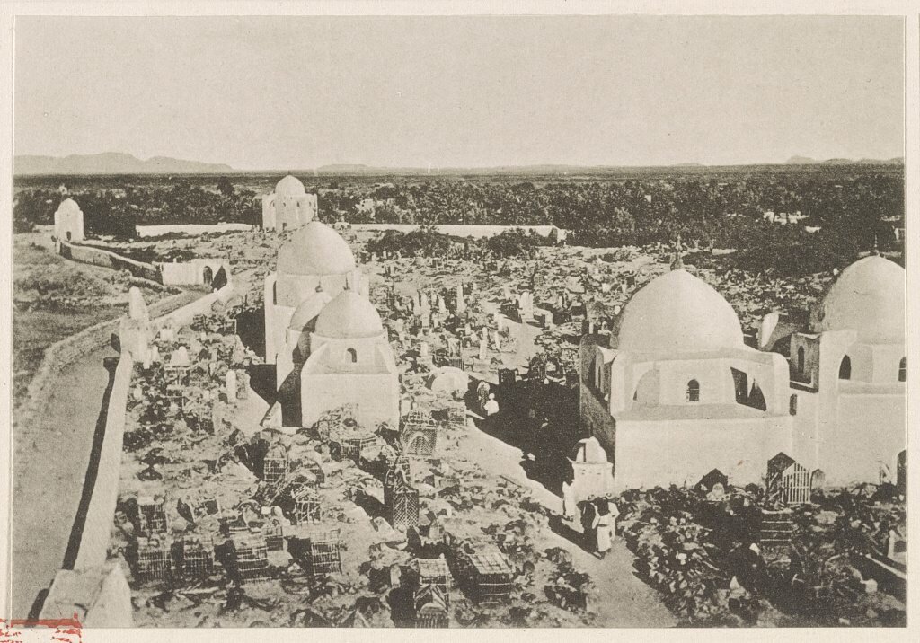 معماري هندي قبه‌هاي قبرستان بقيع در 1916