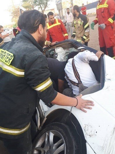 تصاویر | جزئیات تصادف مرگبار در جاده خاوران 
تهران | ۷ سرنشین در پرشیا محبوس شدند