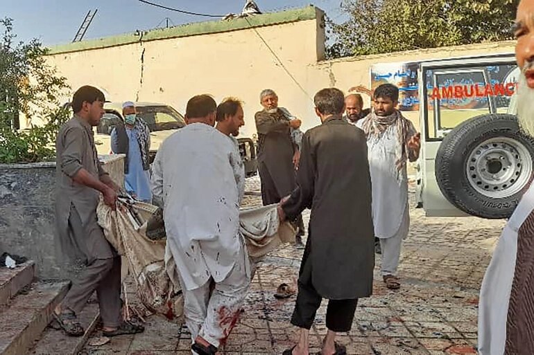 حمله انتحاري داعش به مسجد شيعاين قندوز
