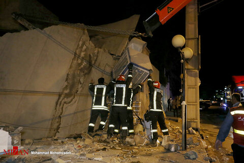 ورود تریلی به 2 واحد تجاری
