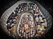 عکس روز| نماز در «بیت المکرم»