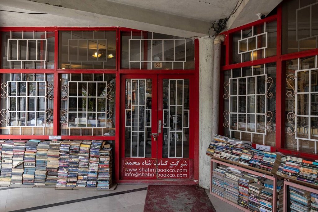 داستان غمبار کتابفروشی ۴۷ ساله کابل | فقط دو مشتری از زمان روی کار آمدن طالبان
