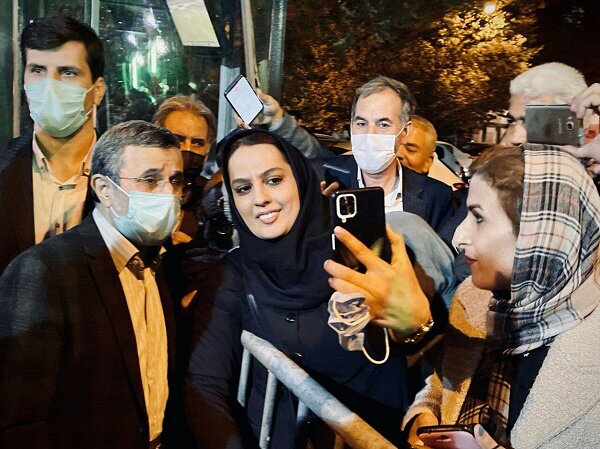 جشن تولد احمد‌ی‌نژاد در نارمک