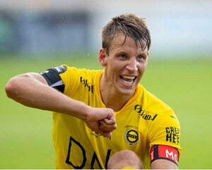 عکس | ۷ بازیکن خارجی پشت پنجره پرسپولیس!