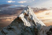 ببینید | تصویربرداری هیجان‌انگیز بر فراز قله اورست