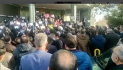 معلمان مقابل اداره کل آموزش و پرورش آذربایجان شرقی تجمع کردند