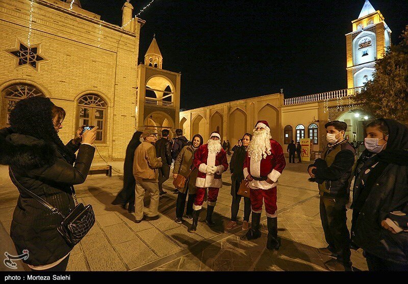 استقبال از سال نو میلادی در کلیسای وانک اصفهان