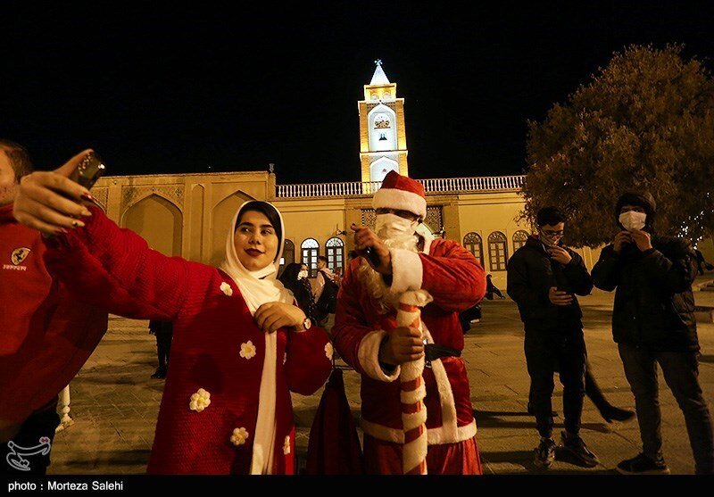 استقبال از سال نو میلادی در کلیسای وانک اصفهان
